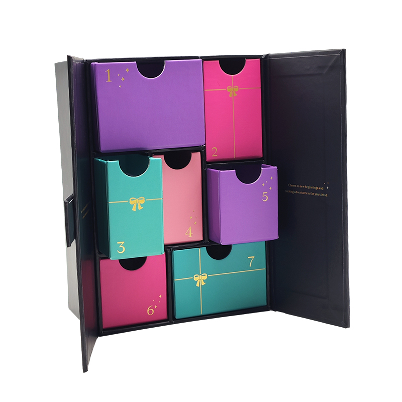 aangepaste. Aangepaste advents - Beauty Makeup Advent Calendar recensie en prijs